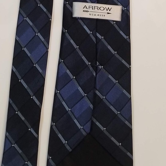 Arrow Tie - Picture 3 of 3